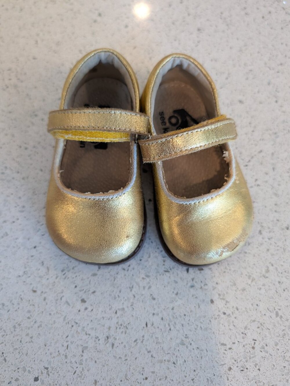 See Kai Run Mary Jane Toddler Girl size 4 Shoes